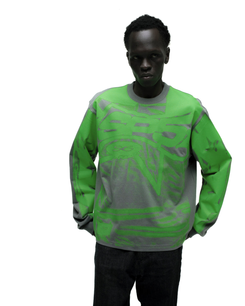 SP5 WINNERS LONGSLEEVE ON MODEL