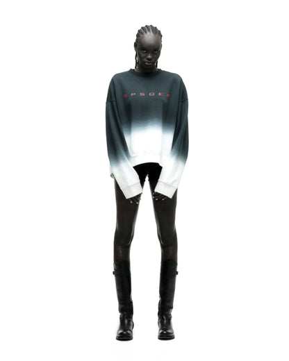 GRADIENT CREWNECK ON MODEL
