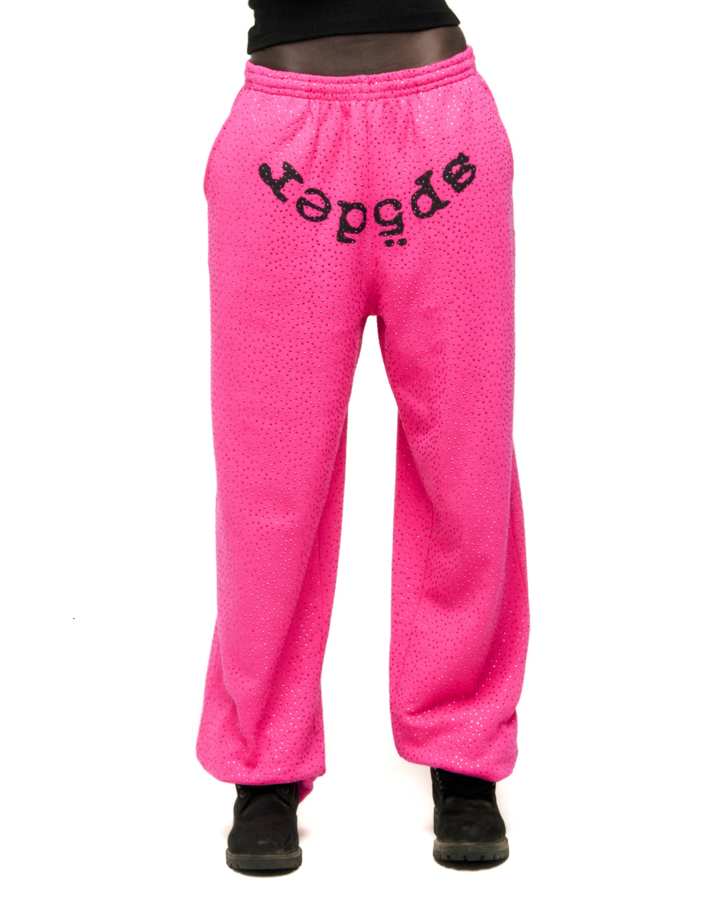 PINK VVS SWEATPANT ON MODEL