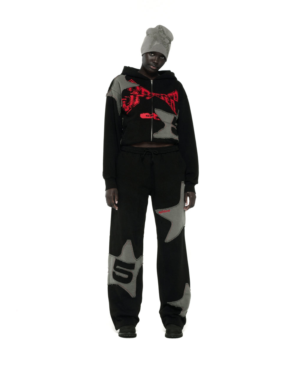 BLACK BIG STAR FULL ZIP HOODIE ON MODEL