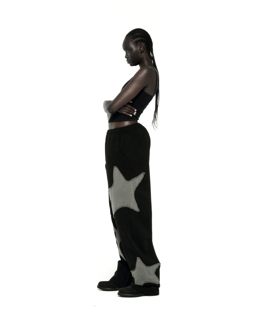 BLACK BIG STAR WIDE LEG SWEATPANT ON MODEL