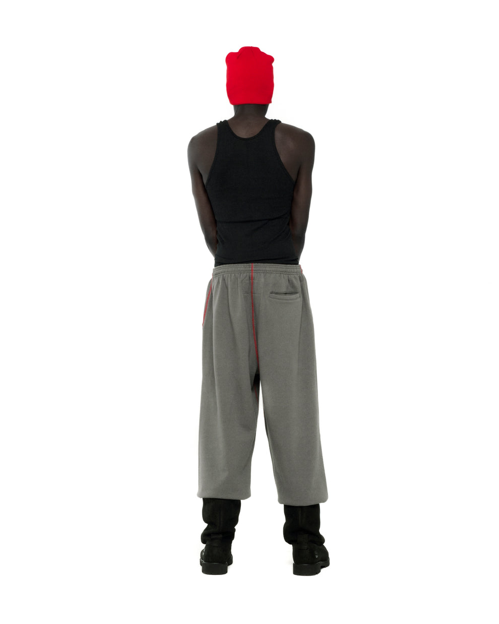 SLATE GREY ARCHIVE CONTRAST SWEATPANT ON MODEL